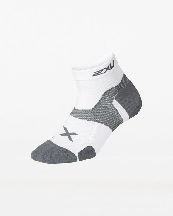 2Xu Vectr Cushion Ankle 1/4 Crew Compression Sock - White/Grey